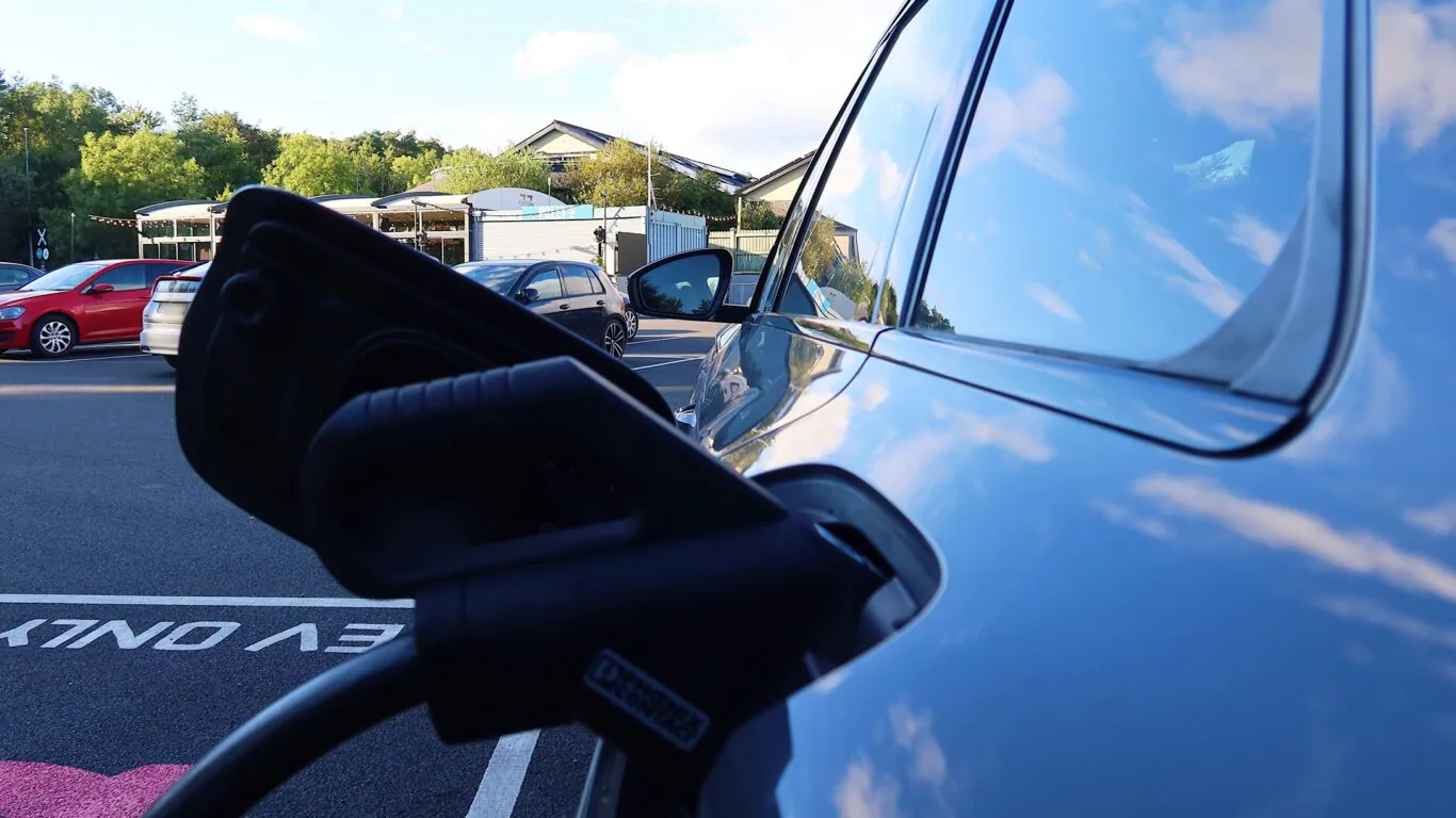 electric charger AMH
